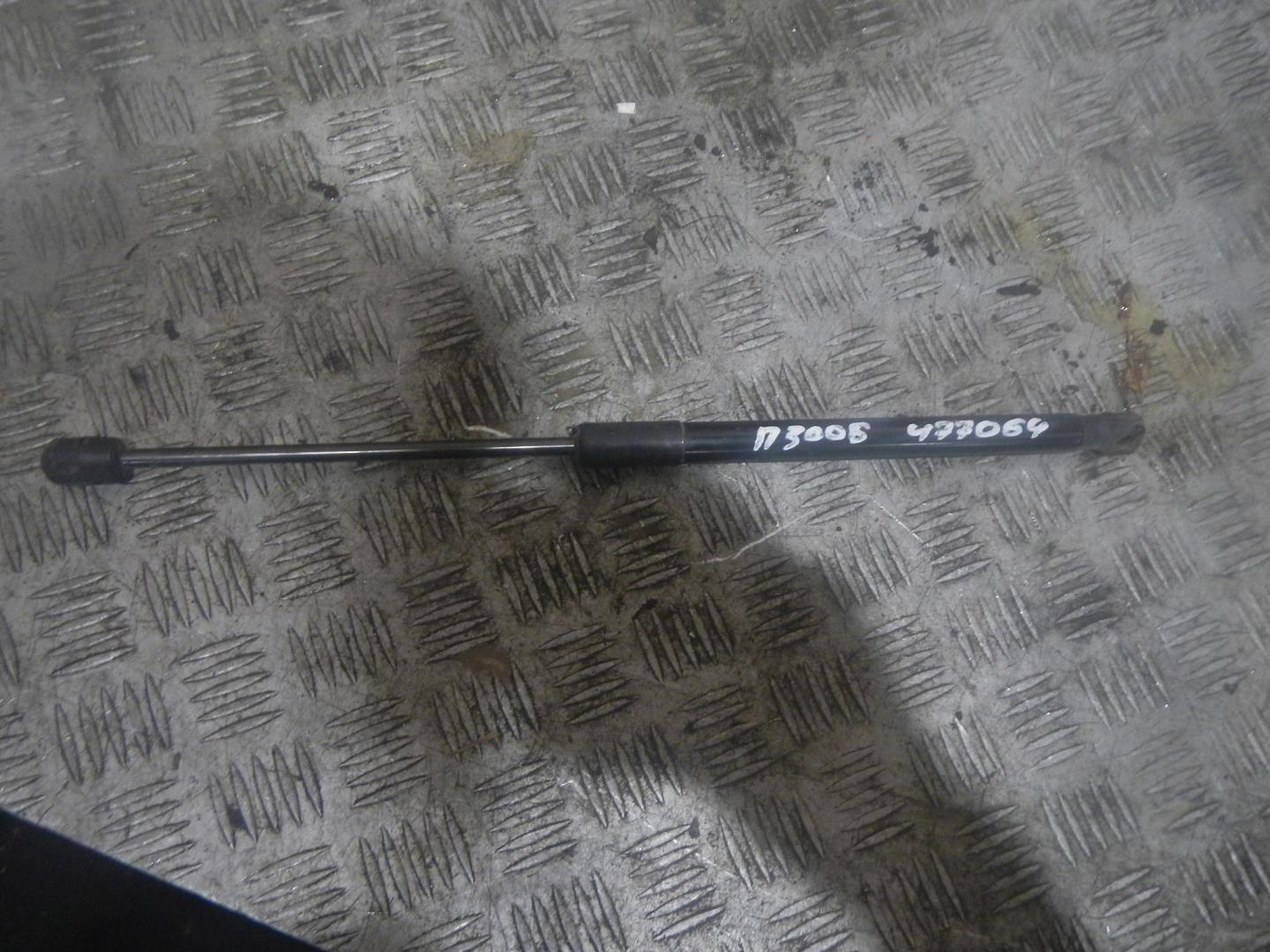 Амортизатор двери багажника