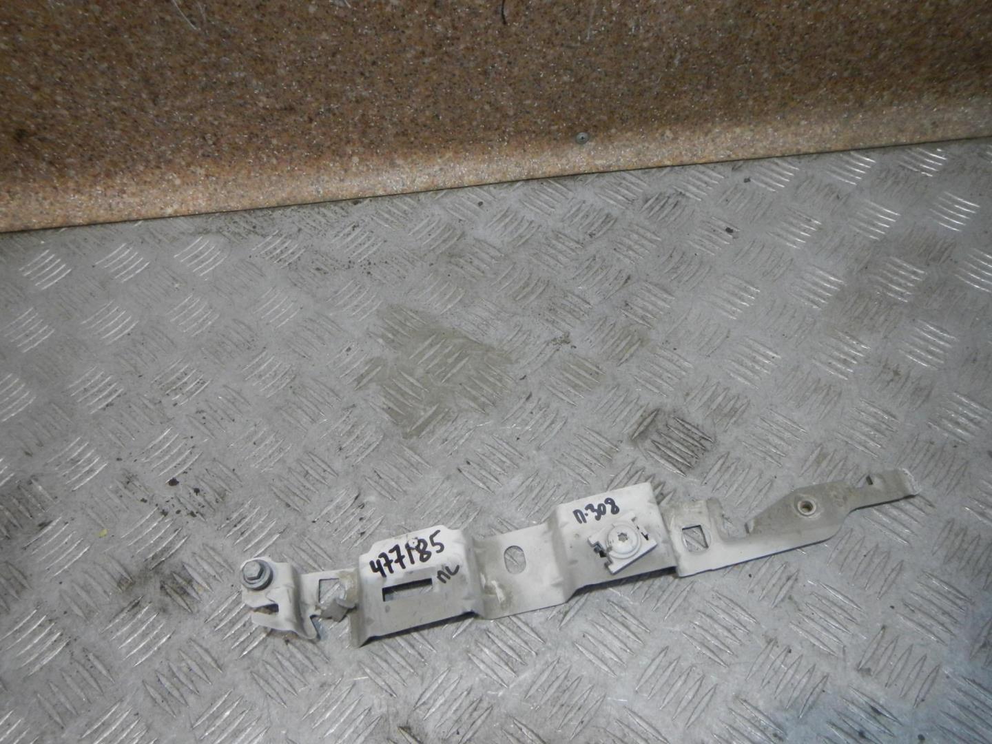 Кронштейн крепления крыла