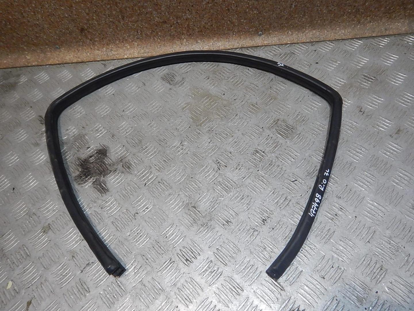 Уплотнитель двери