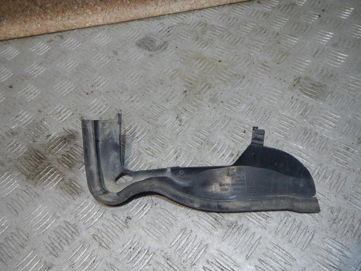 Накладка (кузов наружные)