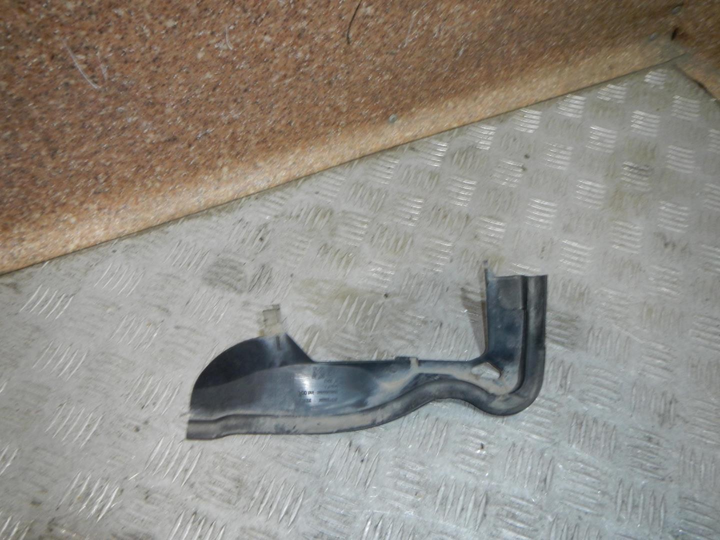 Накладка (кузов наружные)