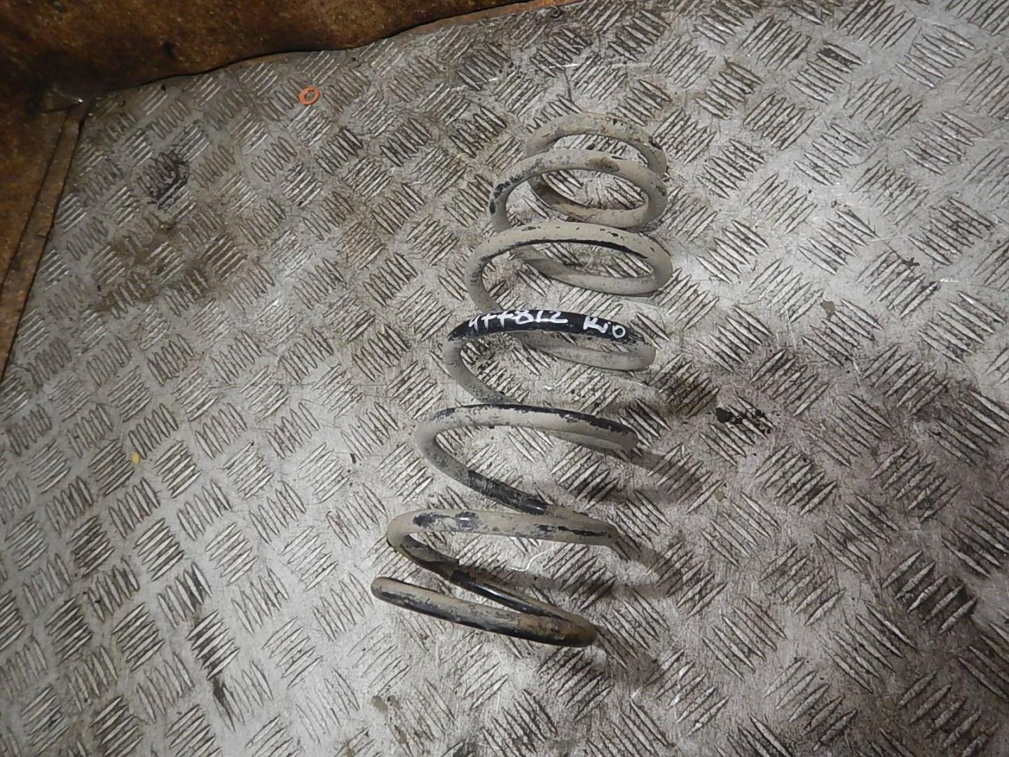 Пружина задняя