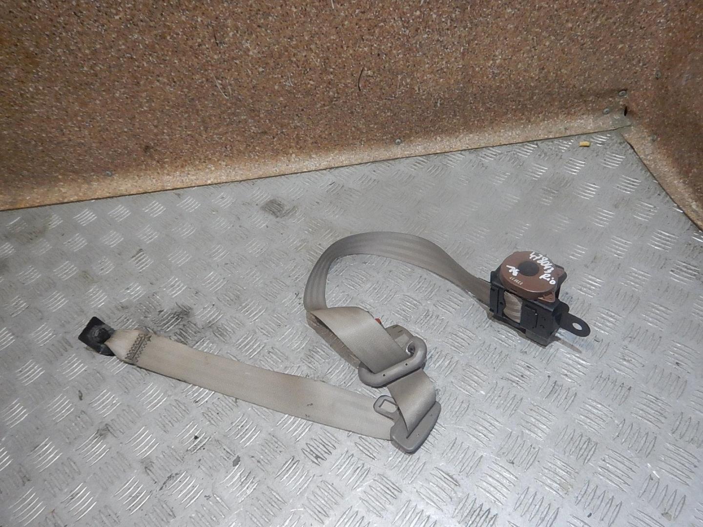 Ремень безопасности