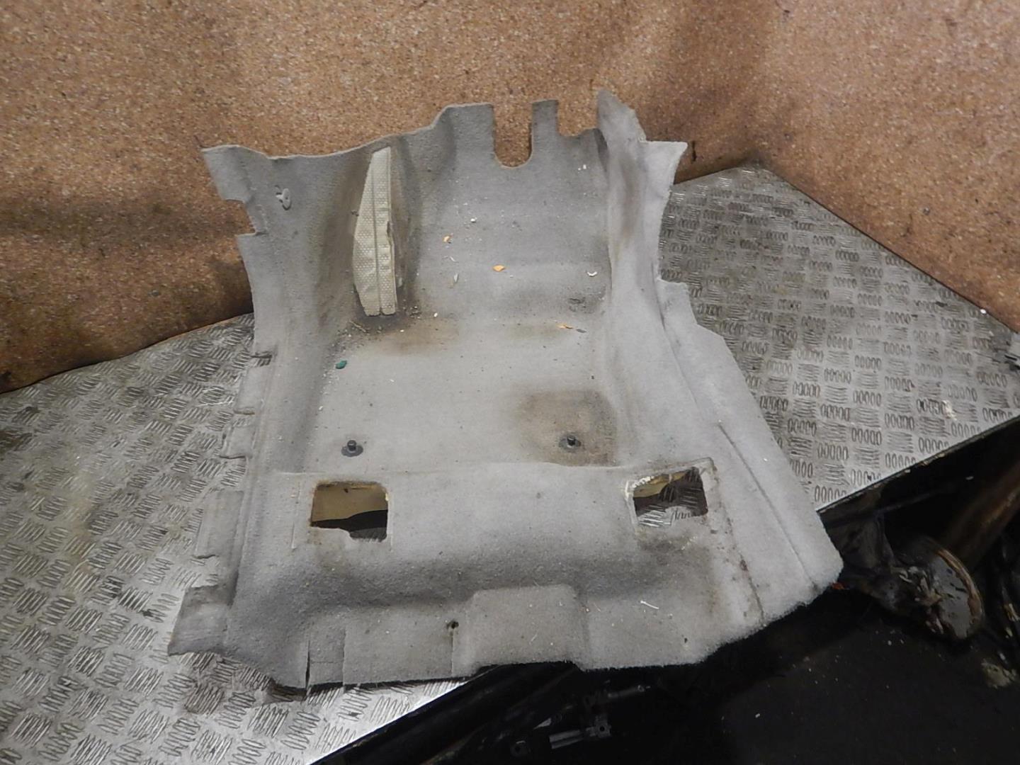 Покрытие напольное (ковролин)