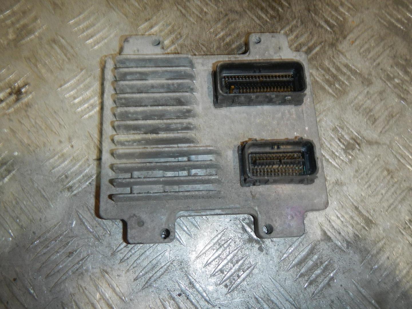 Блок управления двигателем