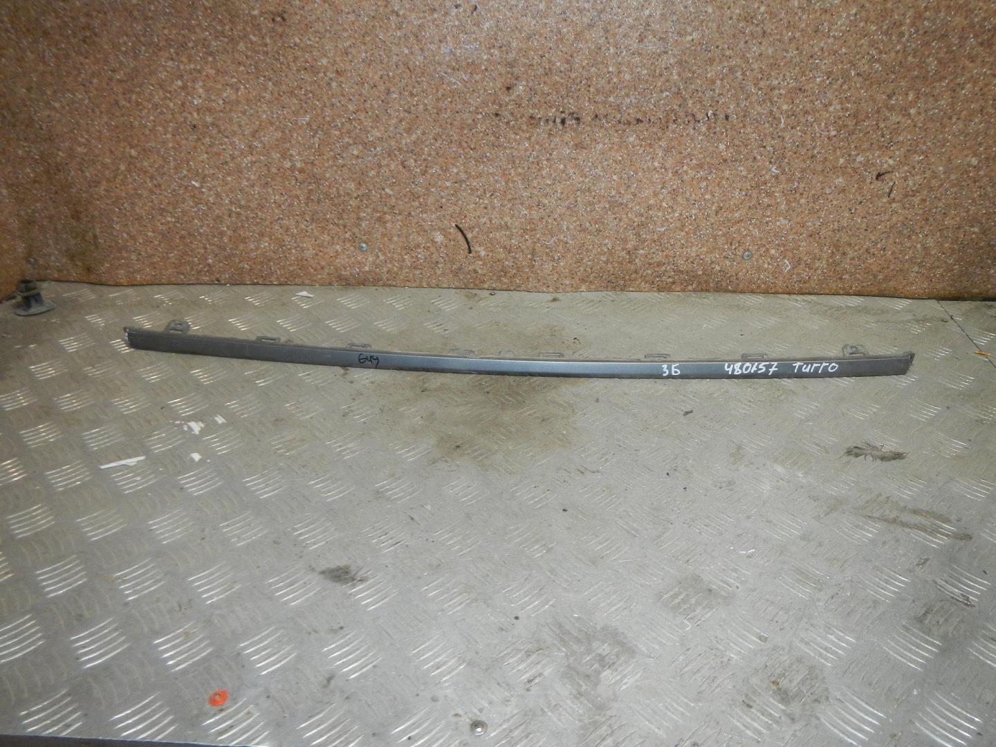 Молдинг заднего бампера