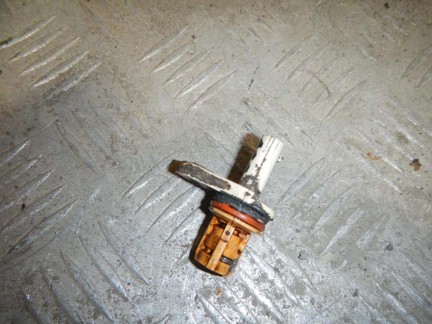 Датчик положения распредвала