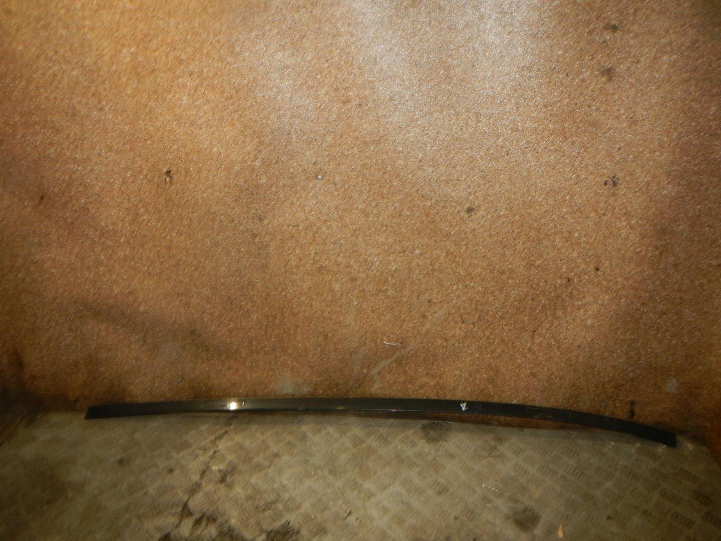 Молдинг крыши правый