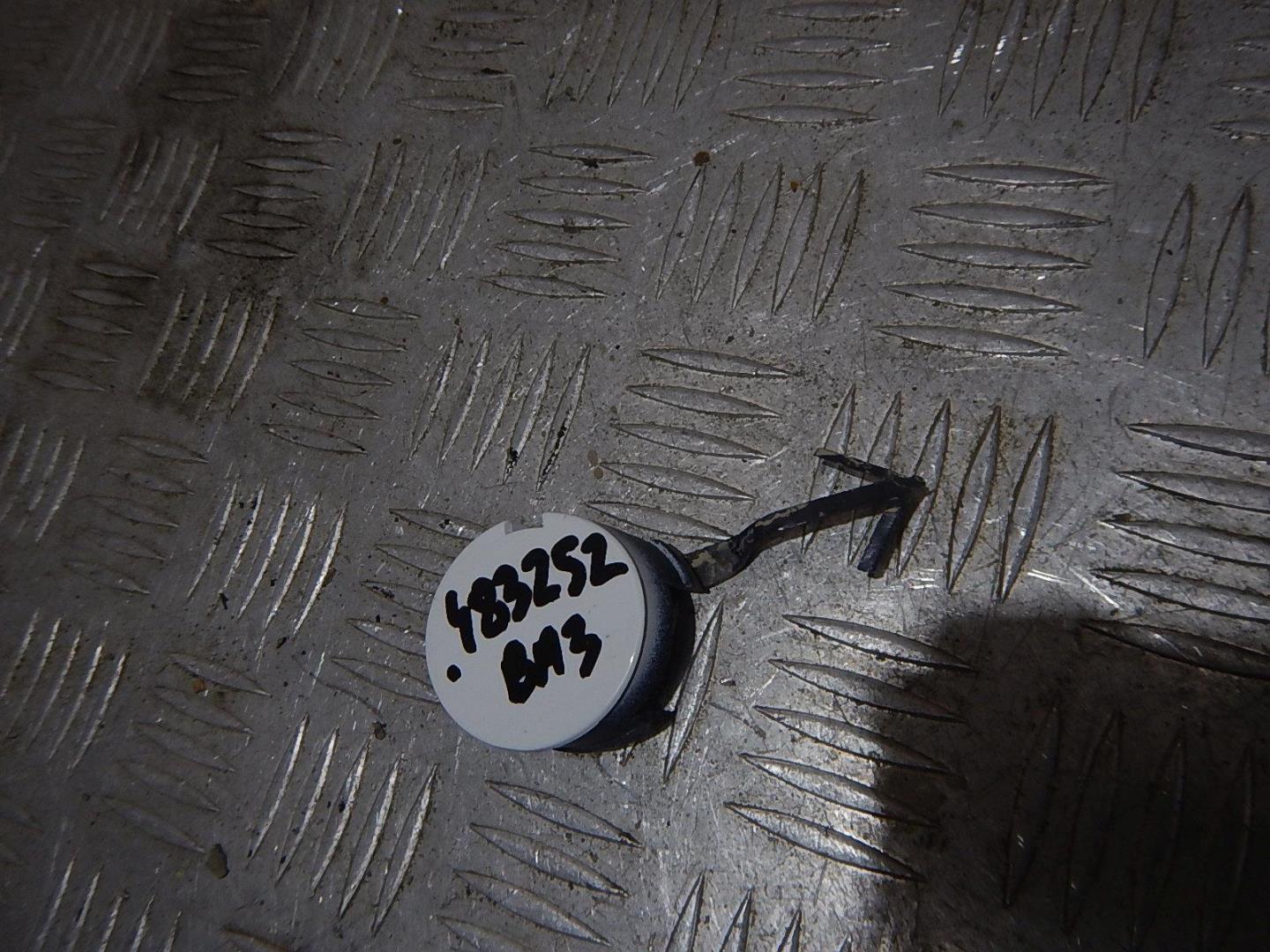 Заглушка буксировочного крюка