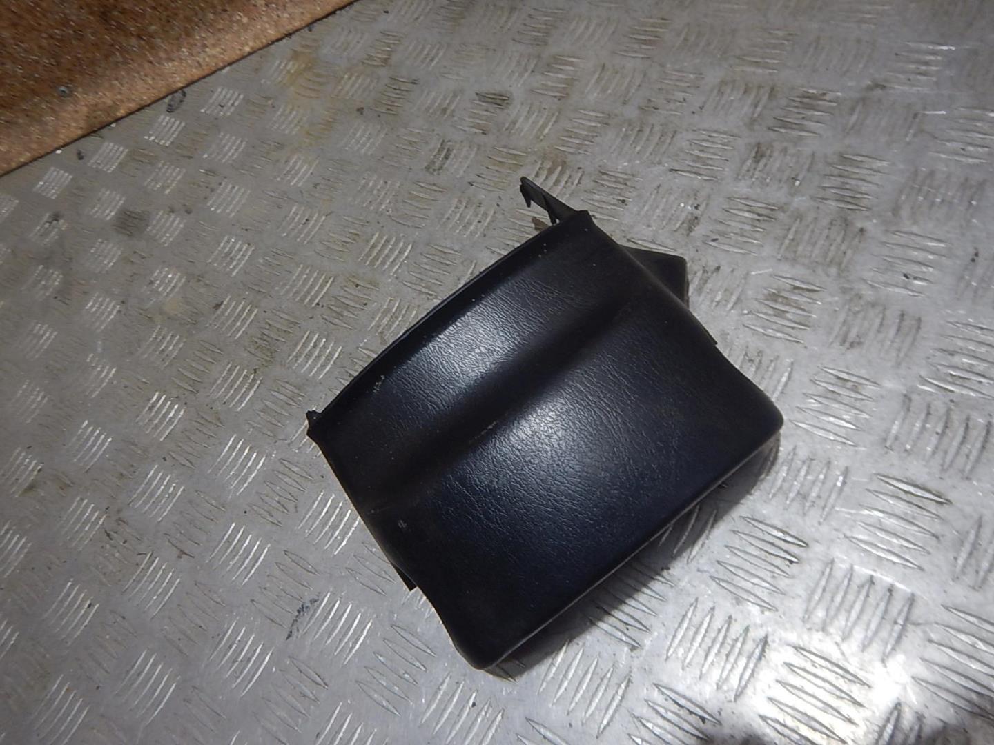 Кожух рулевой колонки