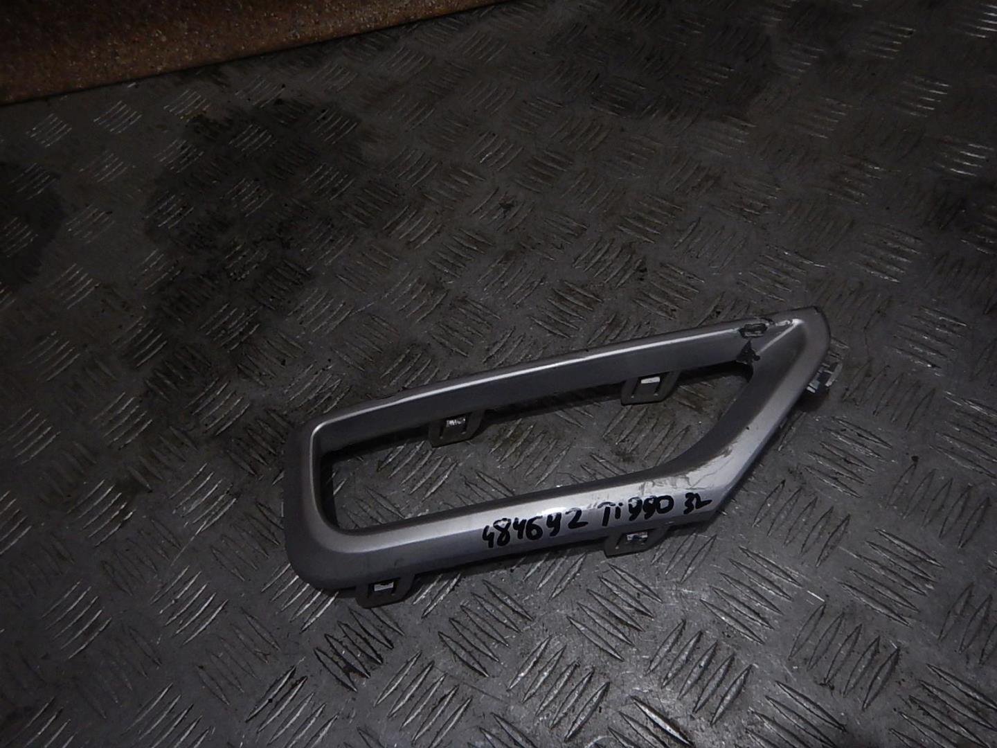 Накладка заднего бампера левая