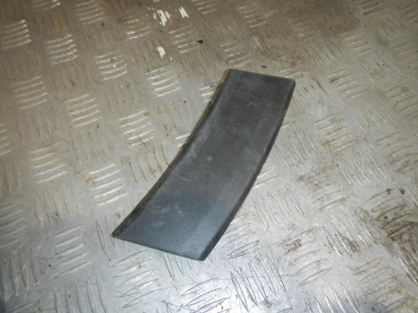 Накладка заднего бампера правая