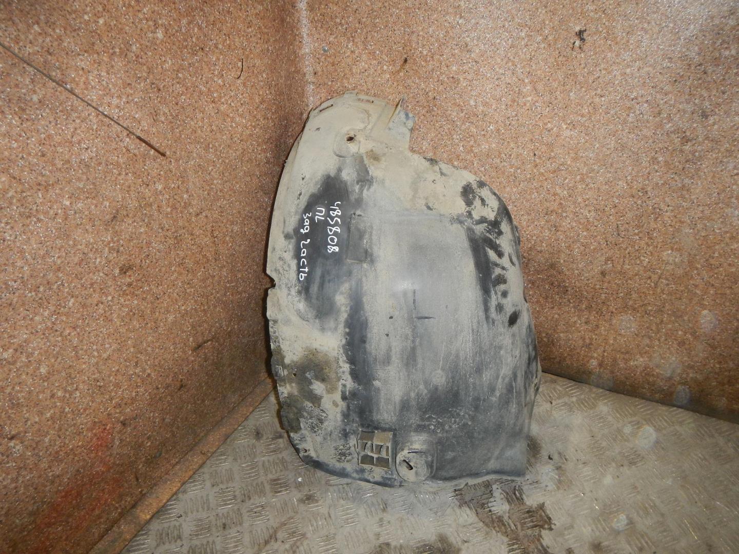 Локер передний левый