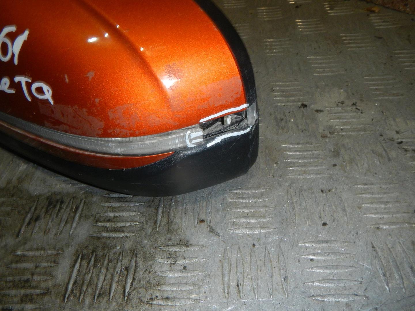 Зеркало левое электрическое