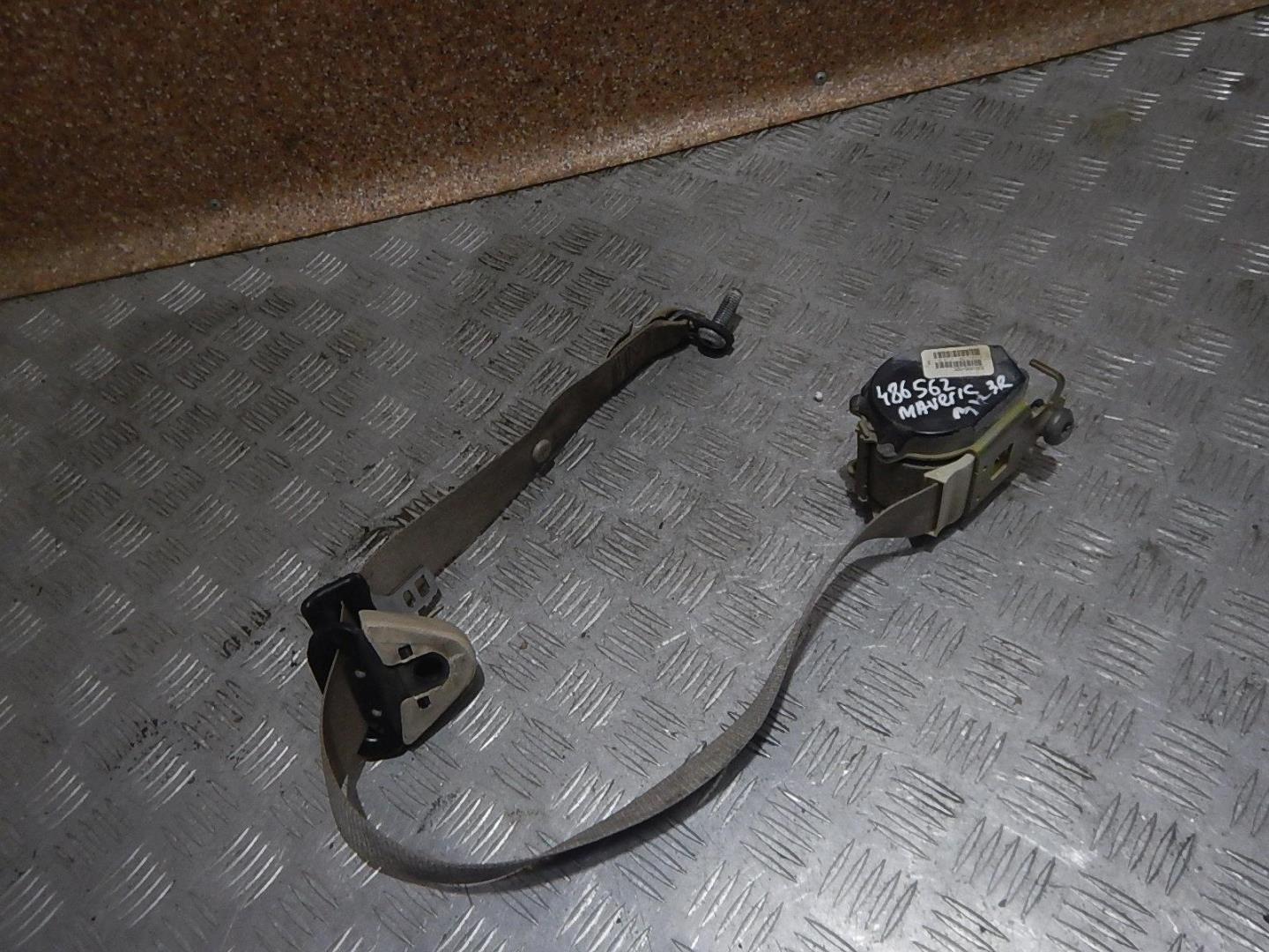 Ремень безопасности