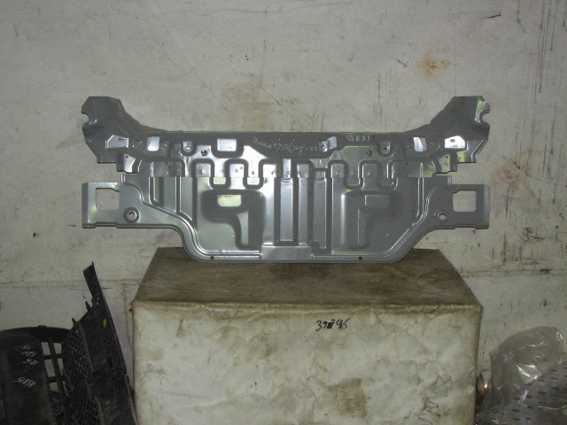 Панель задняя