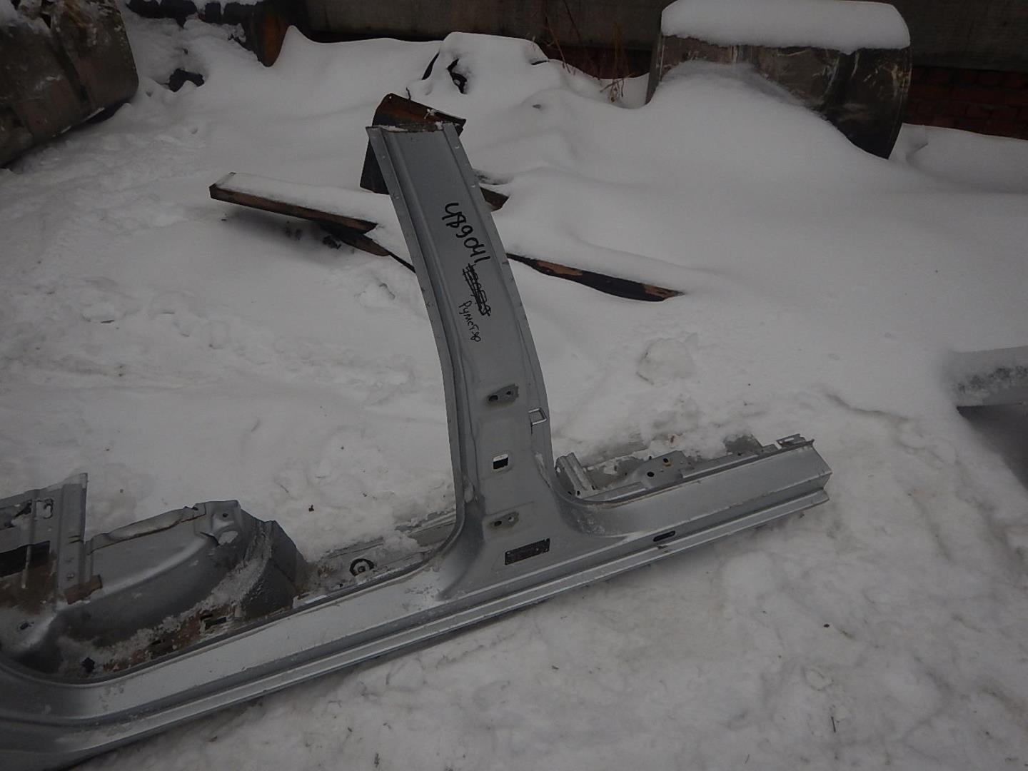 Кузовной элемент