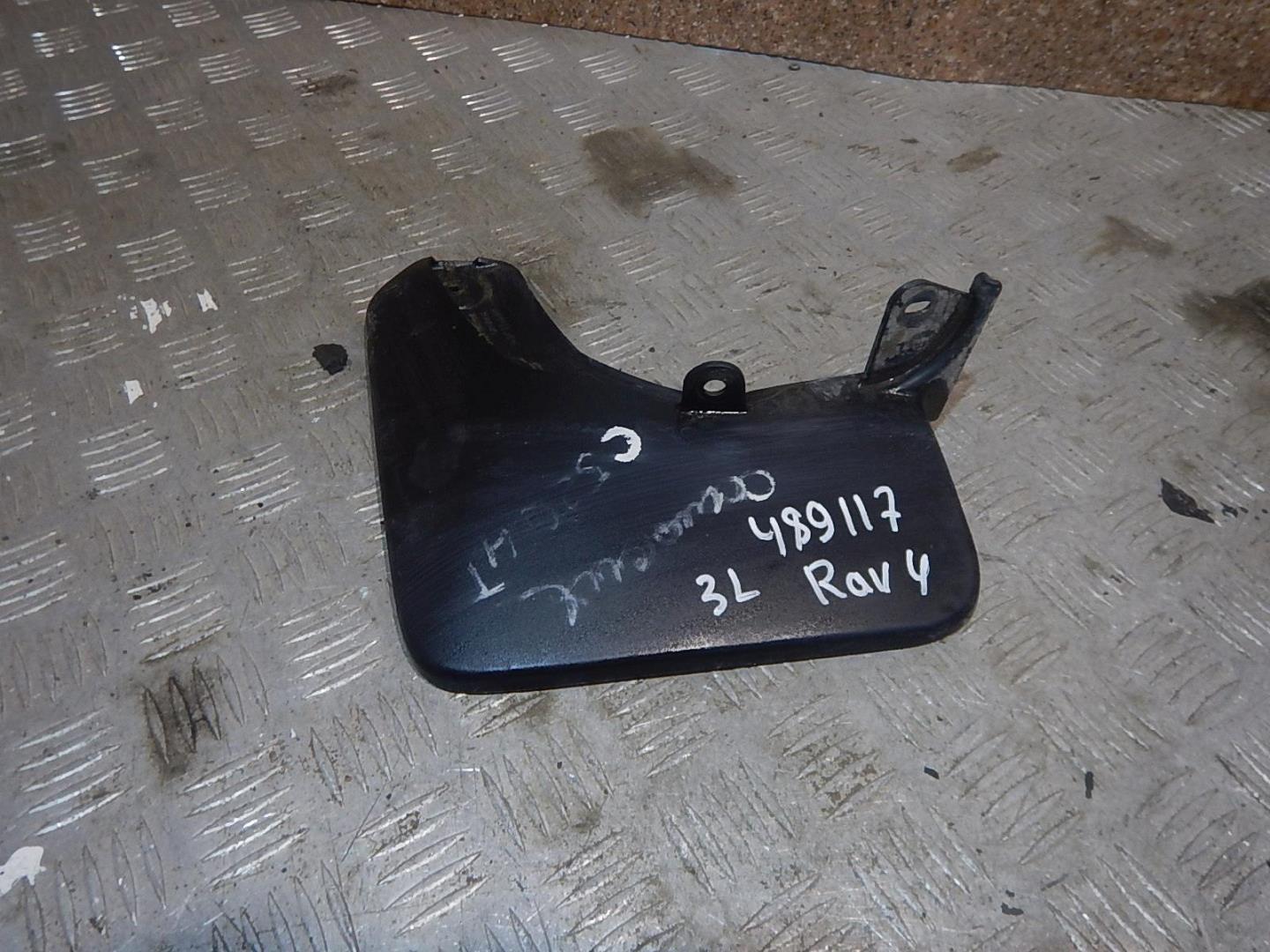 Брызговик задний левый