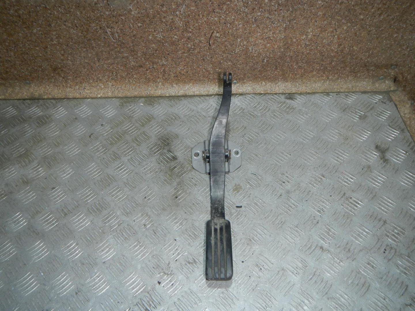 Педаль газа