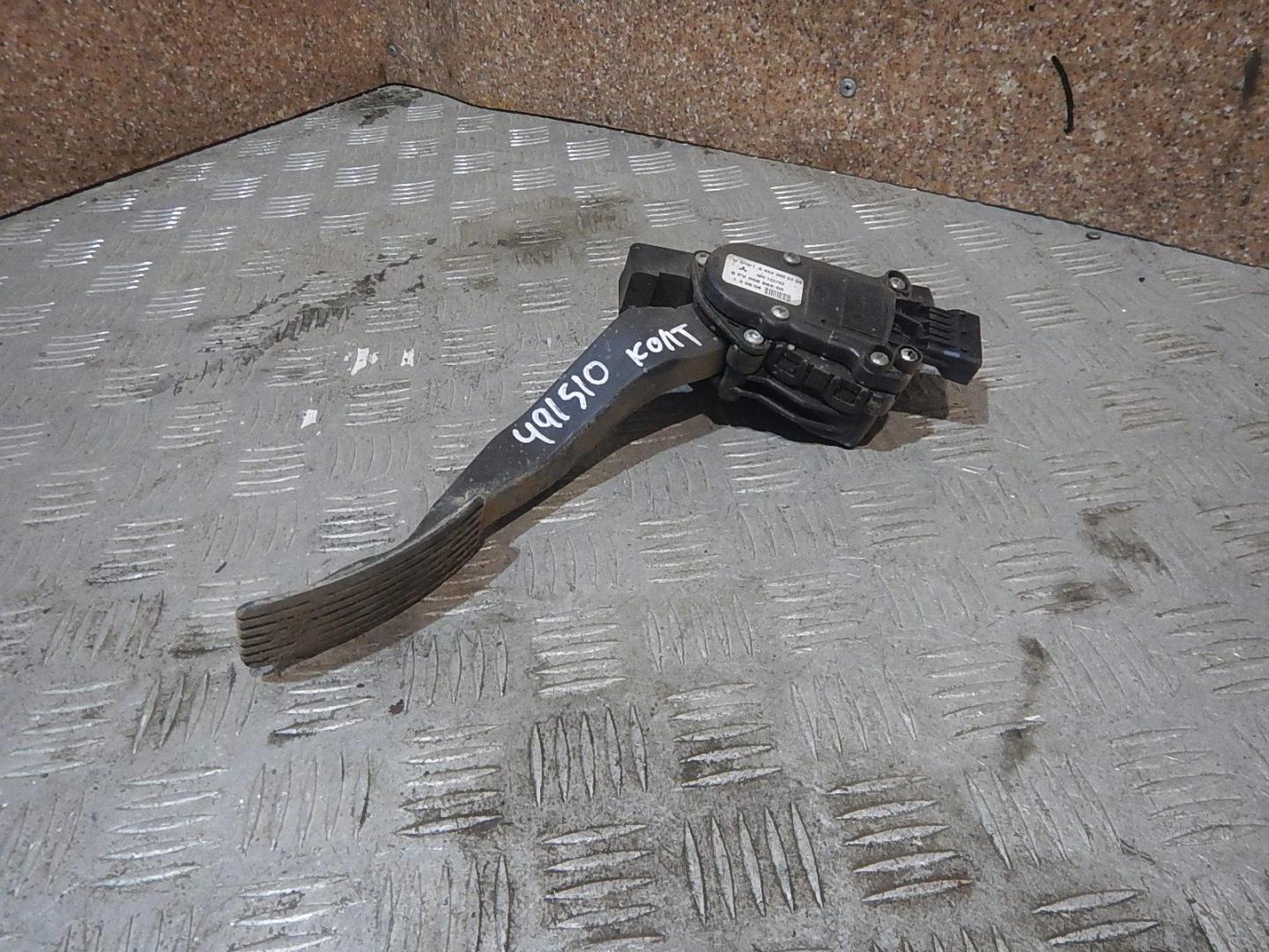 Педаль газа