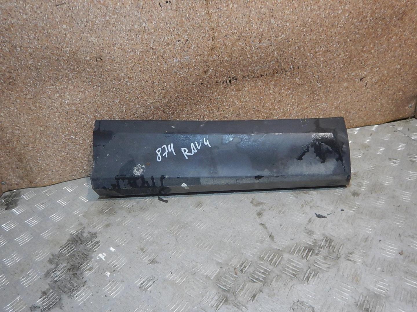 Молдинг задней правой двери