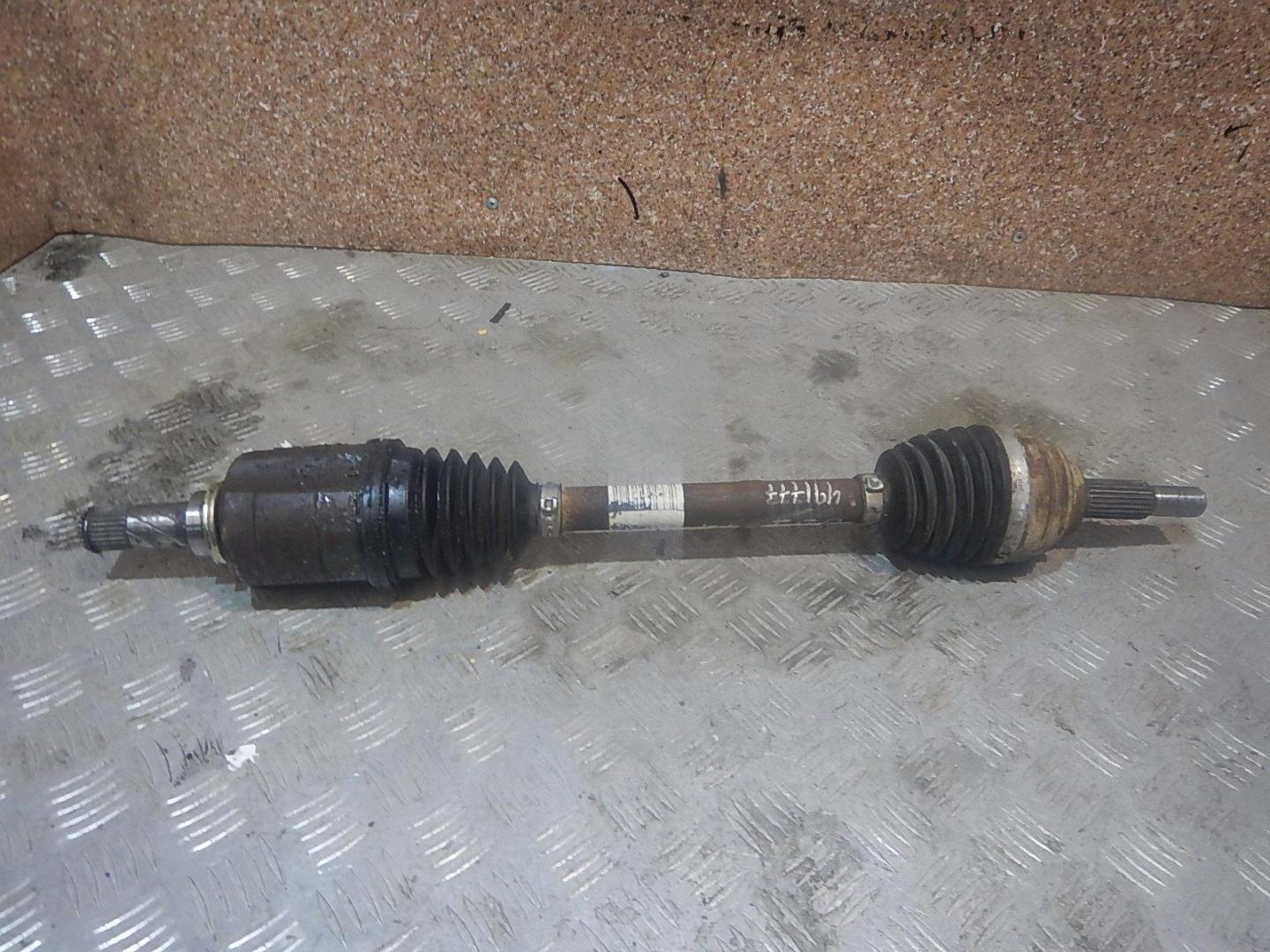 Полуось передняя левая