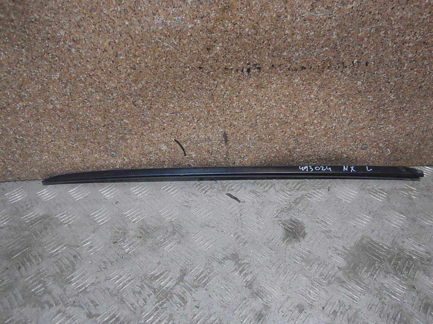 Молдинг лобового стекла