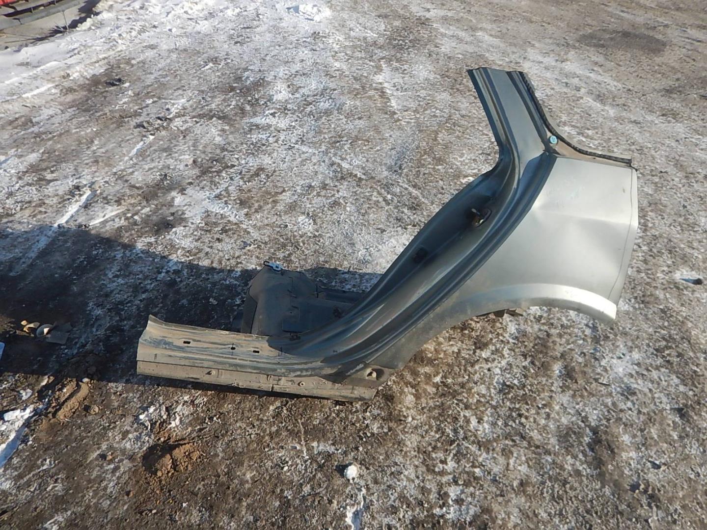 Порог левый