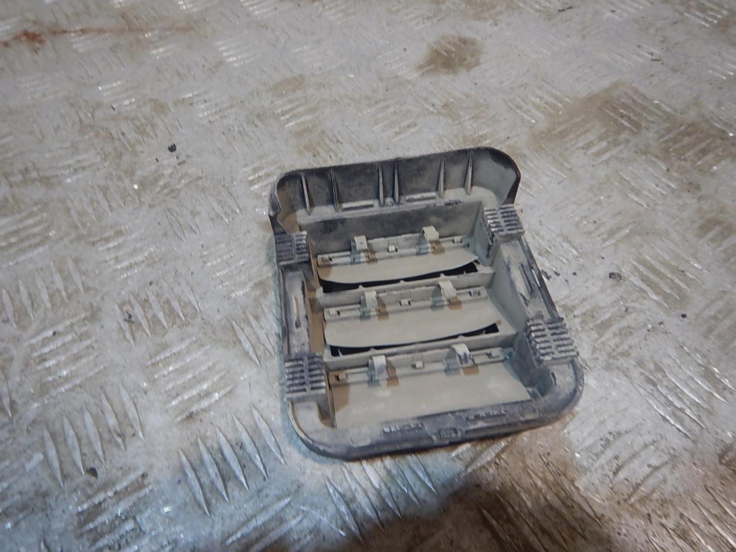 Решетка вентиляционная