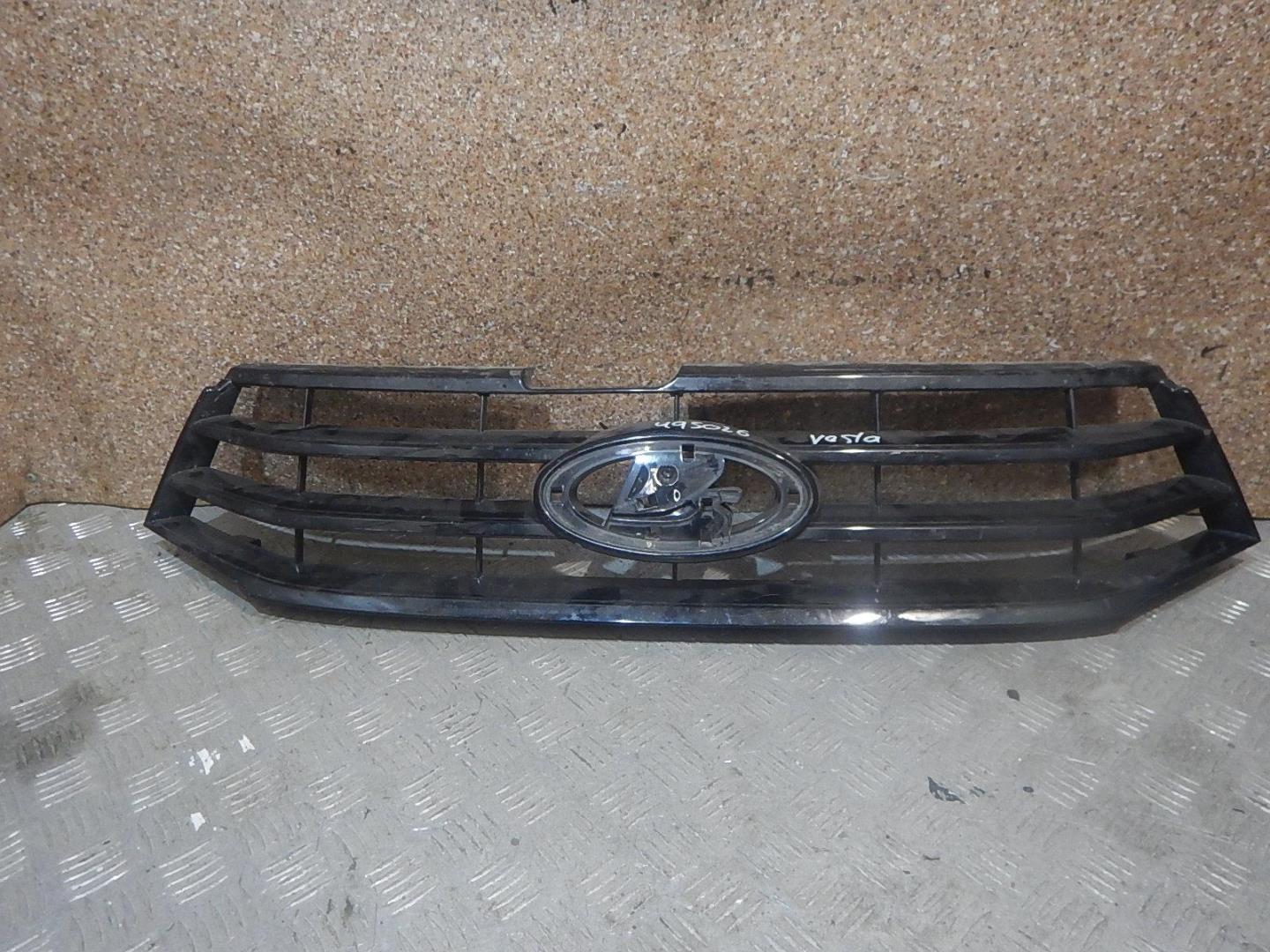 Решетка радиатора