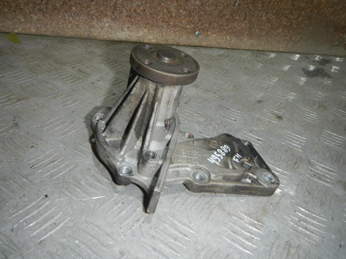 Насос водяной (помпа)