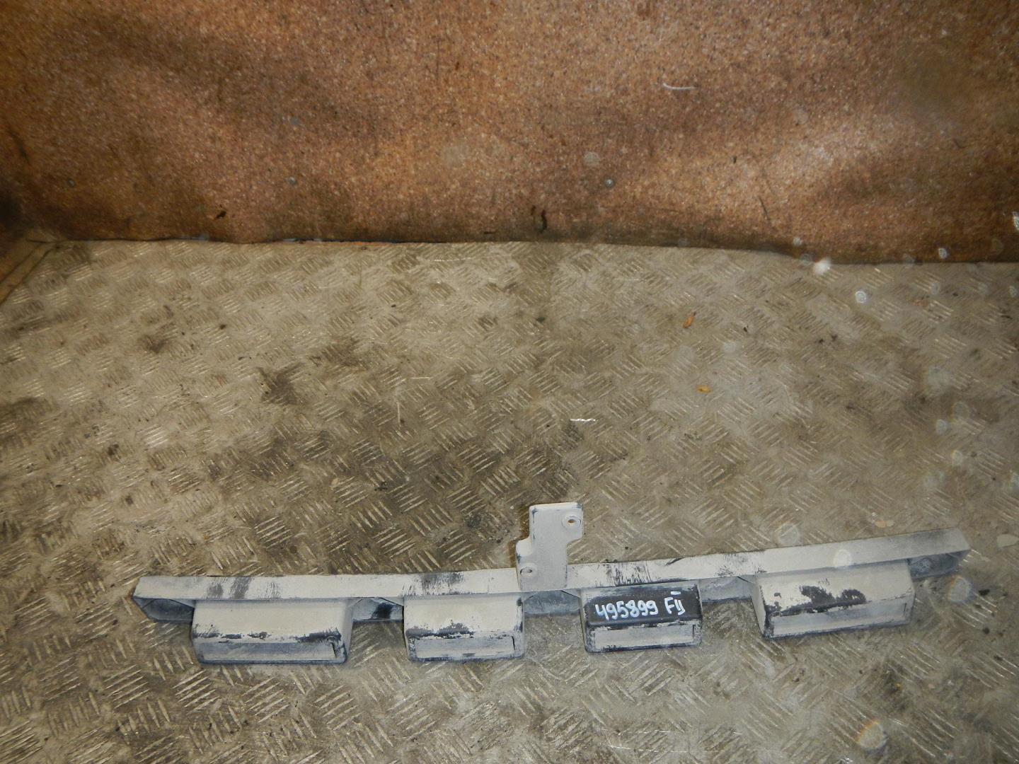 Кронштейн заднего бампера