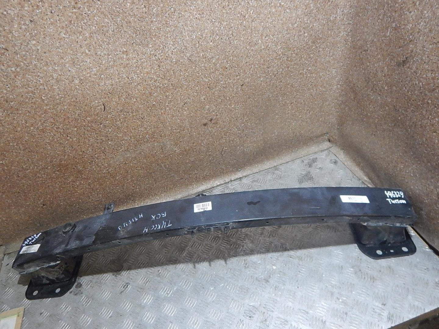 Усилитель переднего бампера