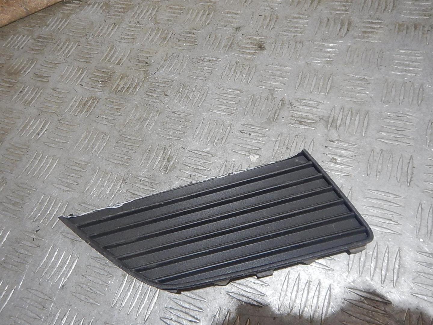 Накладка заднего бампера правая