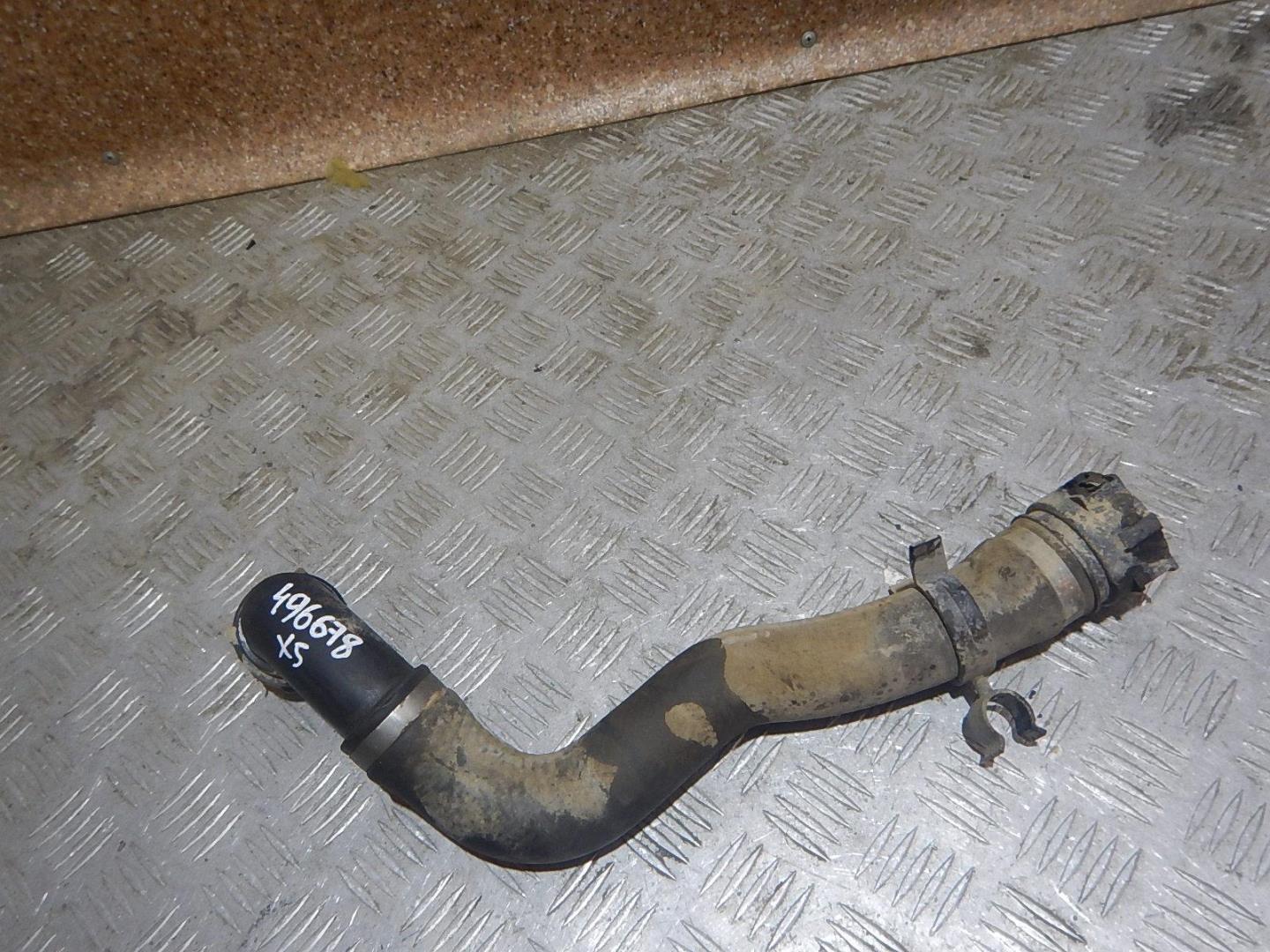 Патрубок радиатора