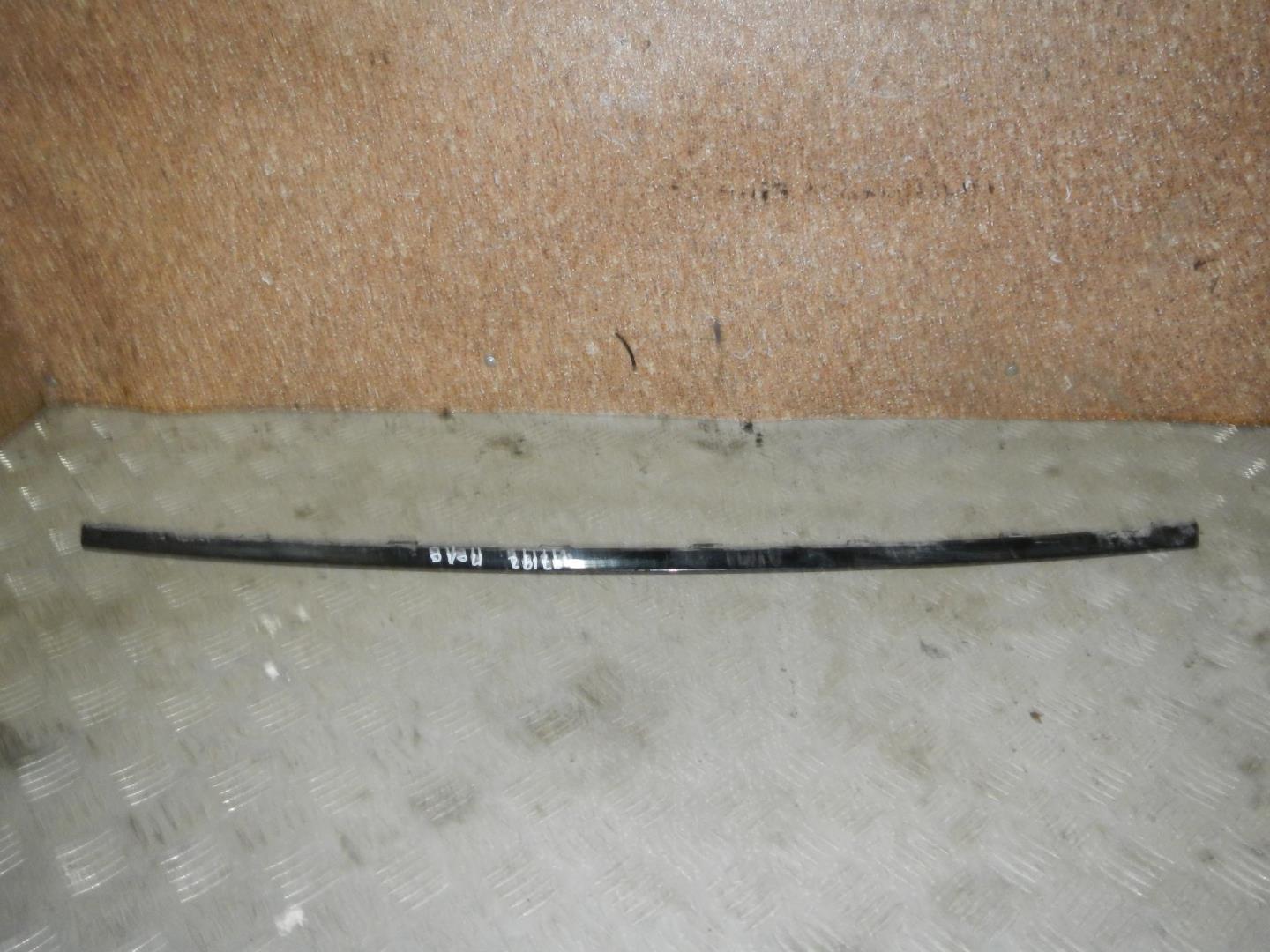 Молдинг заднего бампера