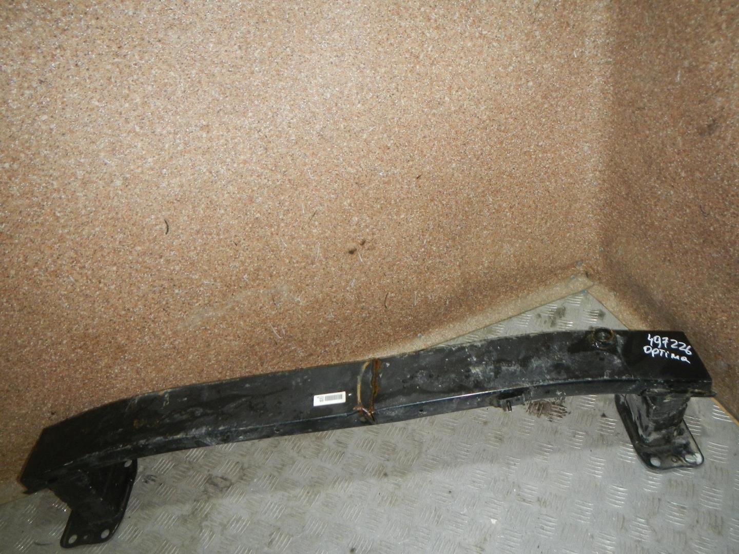 Усилитель переднего бампера