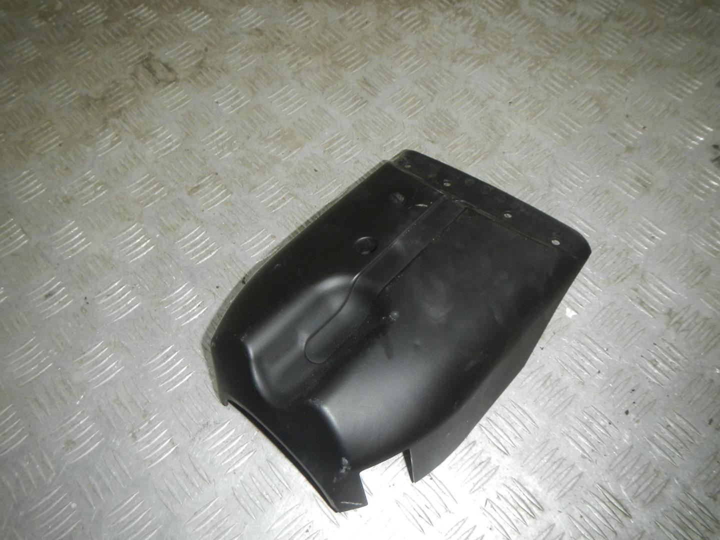 Кожух рулевой колонки