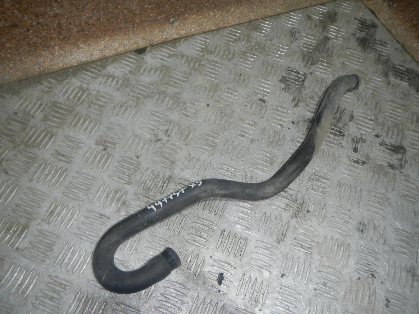 Патрубок отопителя