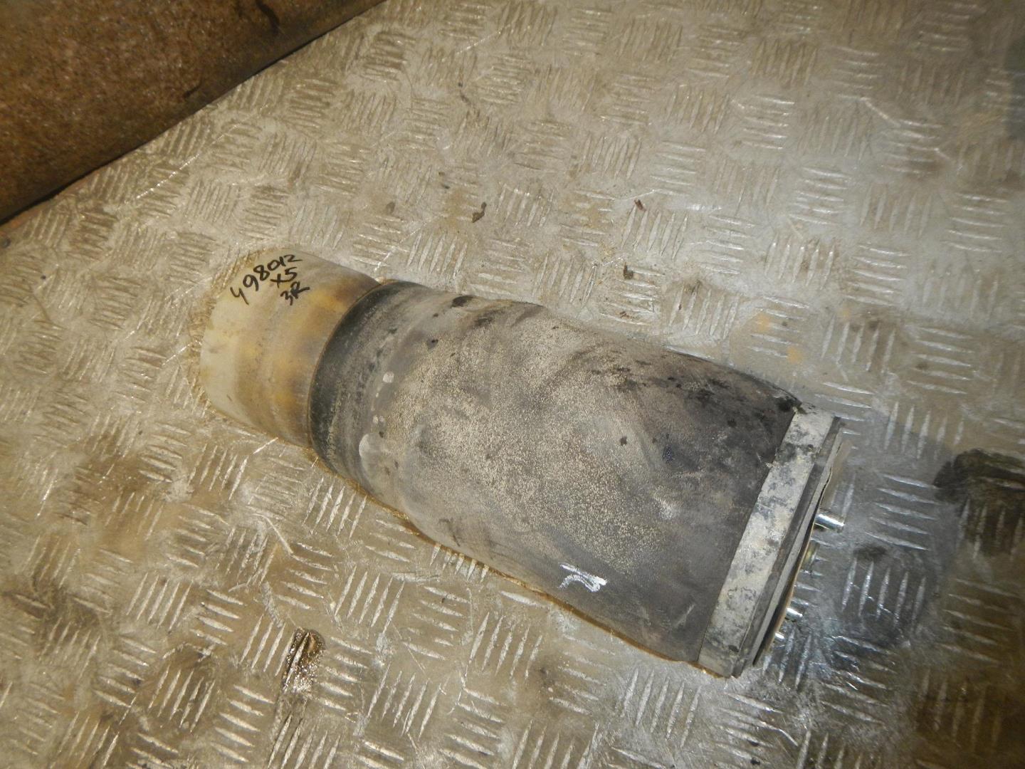 Амортизатор задний правый