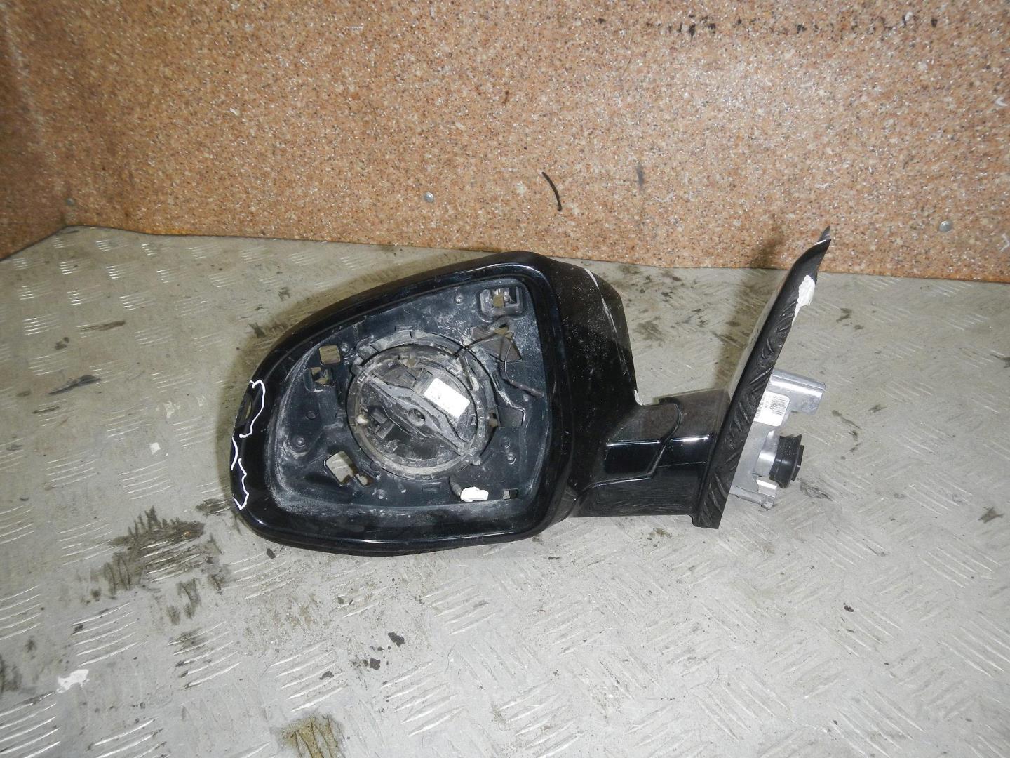 Зеркало левое электрическое