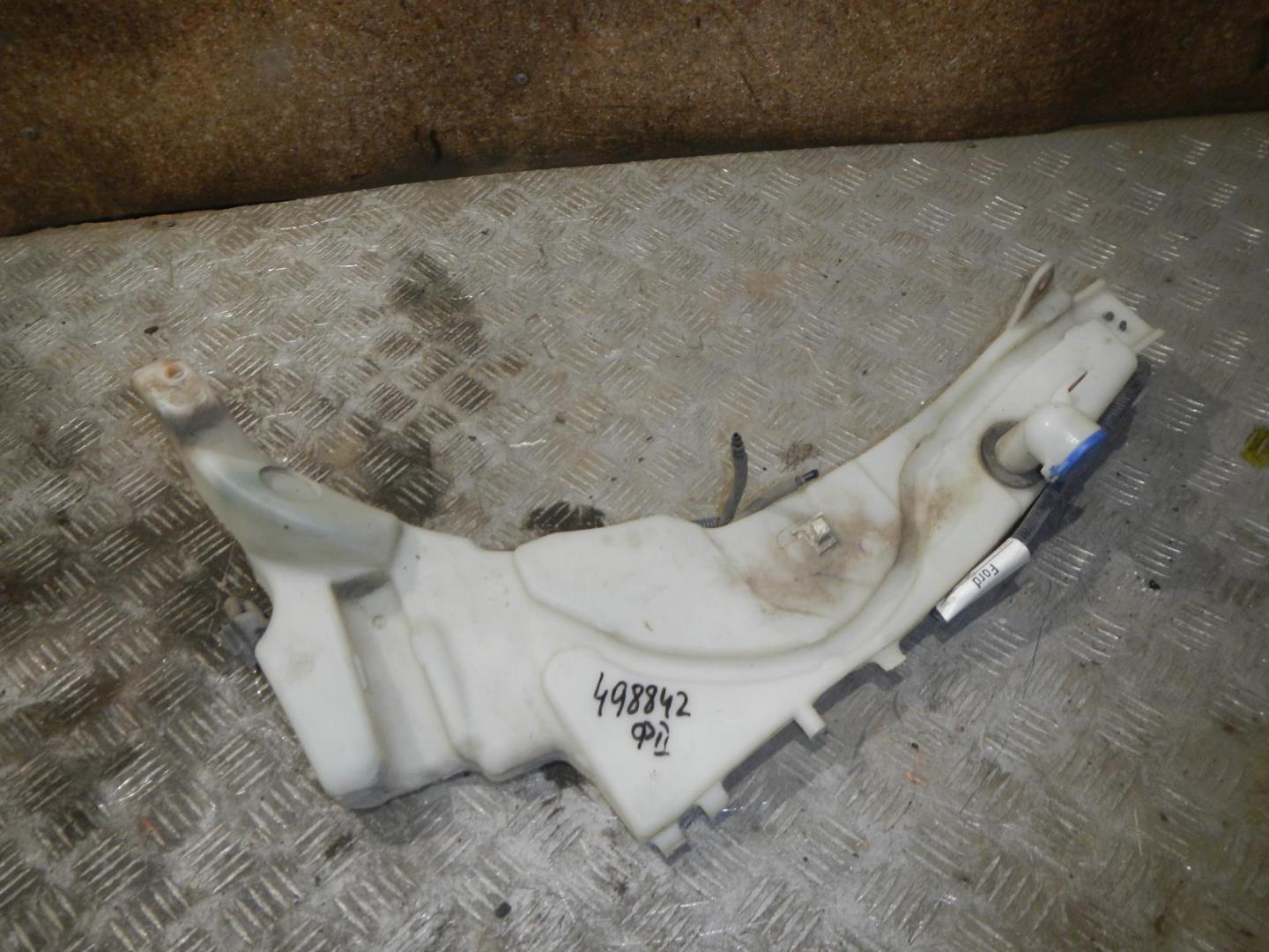 Бачок омывателя лобового стекла