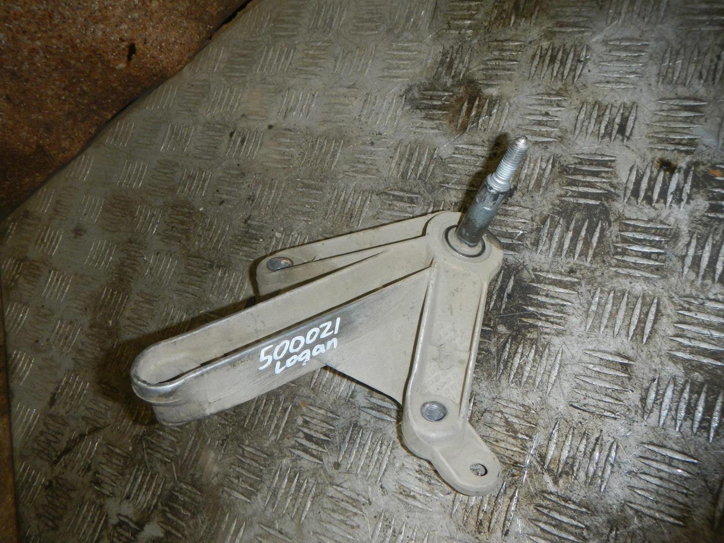 Кронштейн КПП левый