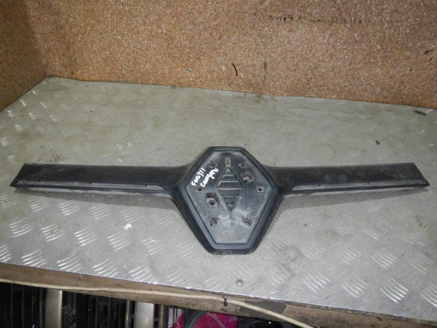 Накладка на решетку радиатора