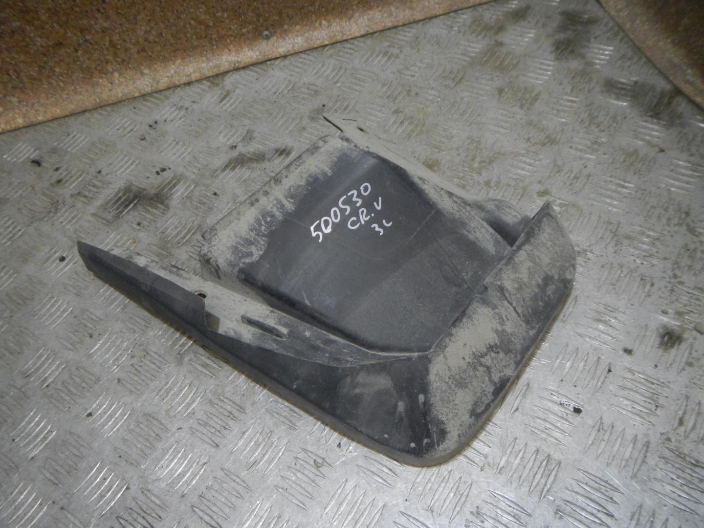 Брызговик задний левый