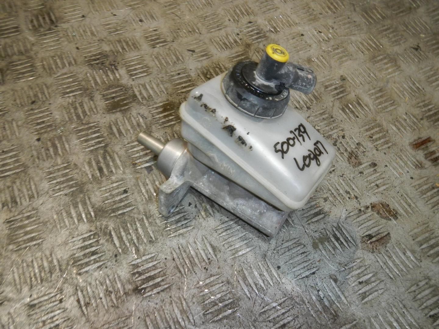 Цилиндр тормозной главный