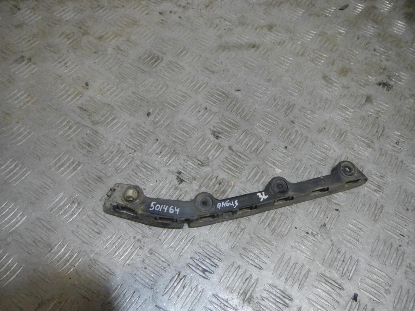 Кронштейн заднего бампера левый