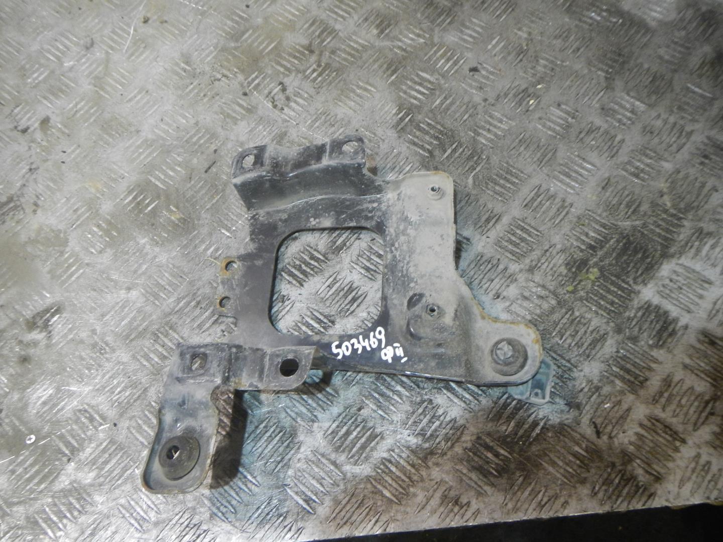 Крепление АКБ (корпус/подставка)