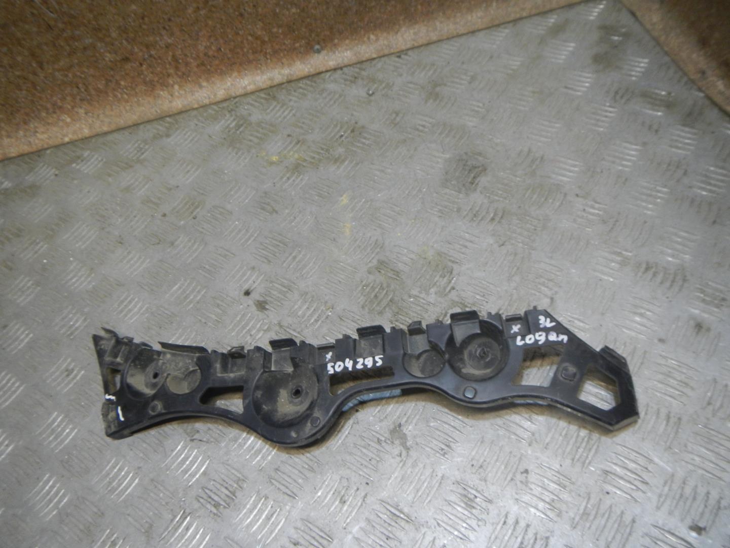 Кронштейн заднего бампера левый