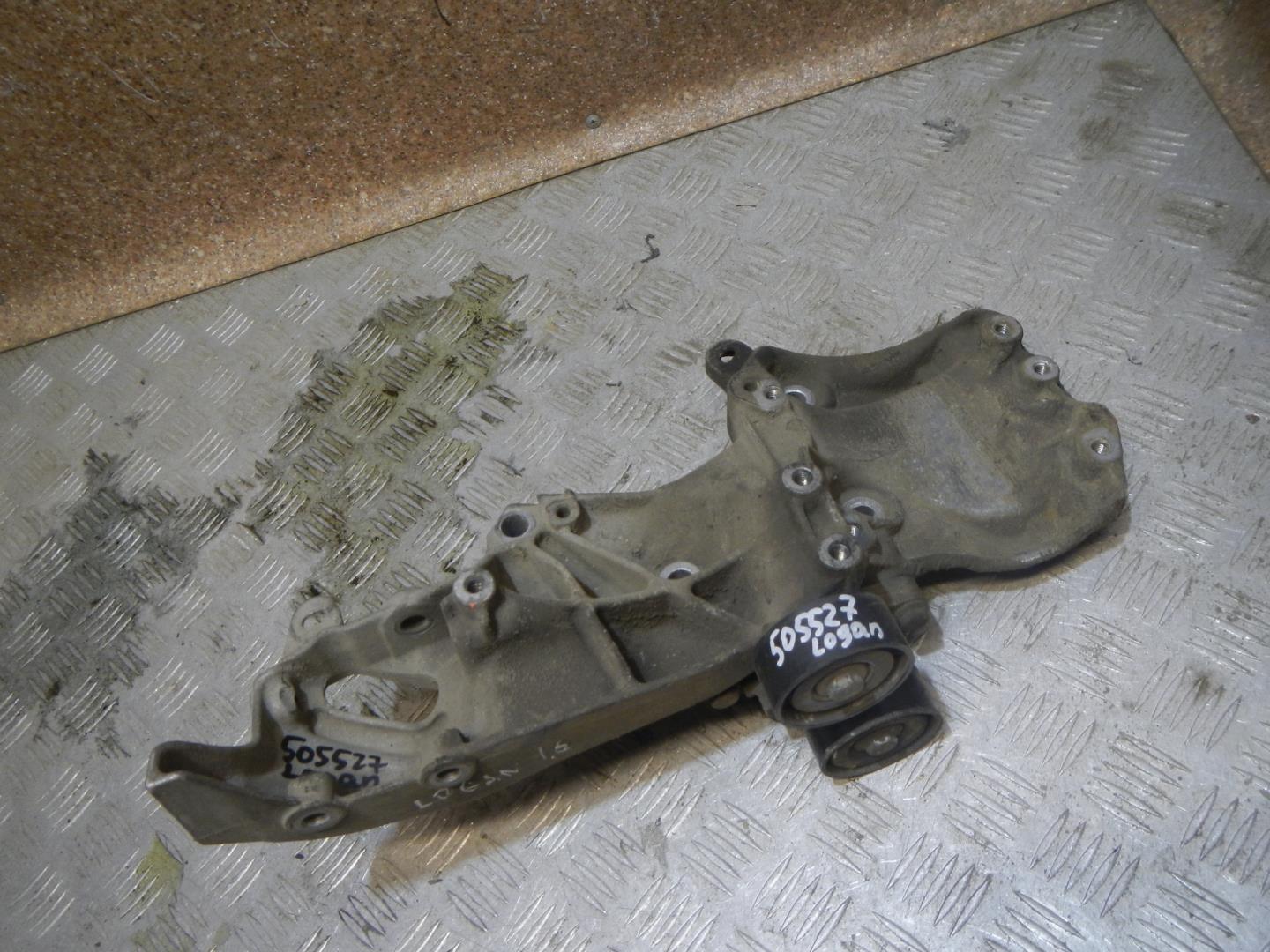 Кронштейн генератора